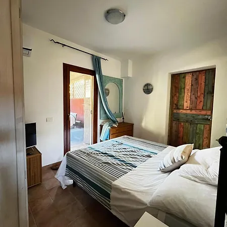 Relax In With Private Garden 2 Bedrooms Апартаменты Ольбия