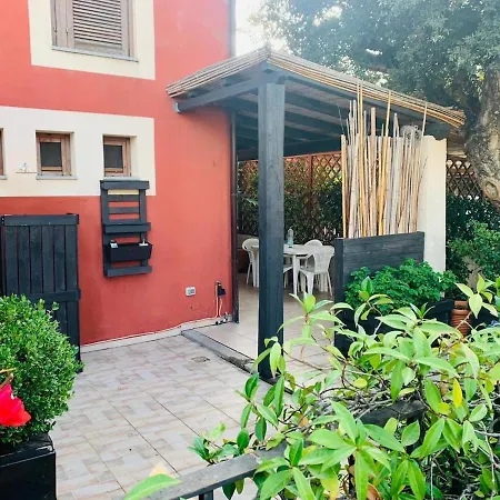 Relax In With Private Garden 2 Bedrooms Апартаменты Ольбия