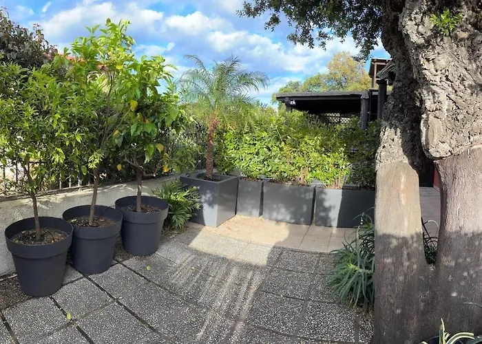 Appartement Relax In With Private Garden 2 Bedrooms *