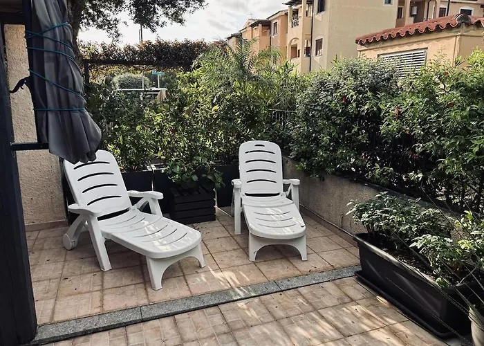 Relax In With Private Garden 2 Bedrooms * Olbia